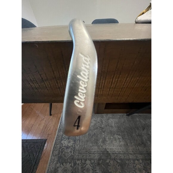 Cleveland Tour Action TA5 4 Iron. Steel Shaft Regular Flex. RH 39” Good Grip - Picture 2 of 7